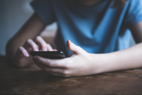 Most children do not understand the terms and conditions of apps such as TikTok, Instagram and Twitter, a report has found.