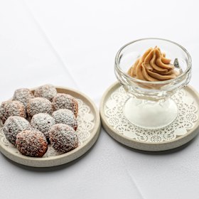 Honey madeleines with hazelnut cream.