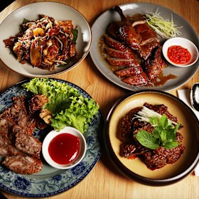 Assorted Plates to Hoia including Char Kwai Teow (Top Left).