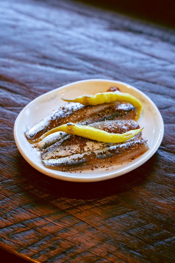 Sardines with guindillas.