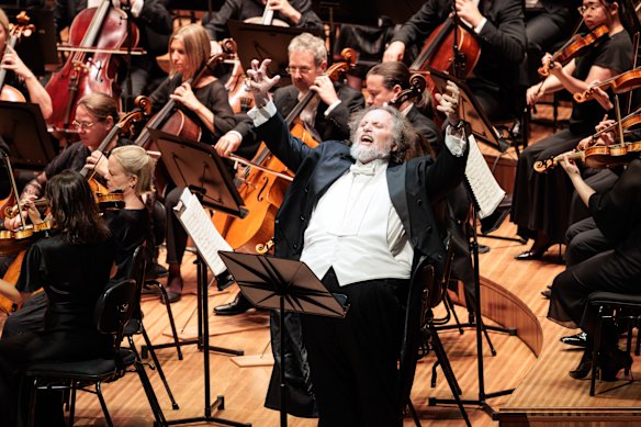 Warwick Fyfe's voice as Alberich seems to thrive on essential ferocity and dignity.