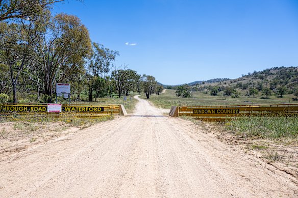 Sundown Valley was purchased by Hancock Prospecting in 2018 from the Statham family.