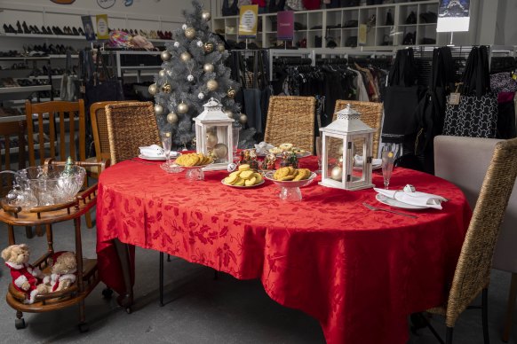 Kerryn Howell’s Christmas-themed table for Vinnie’s Buy Nothing New Month.