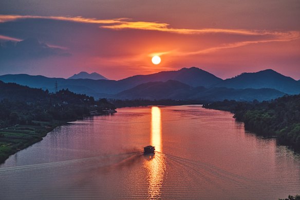A sunset cruise on the Perfume River. 