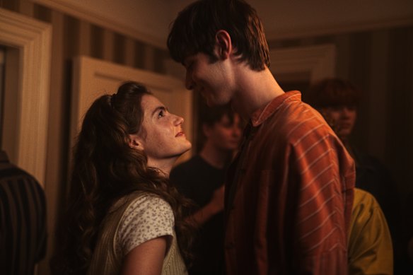 Florence Hunt and Rory Walton-Smith play smitten teens Alison and Dan in Mix Tape.