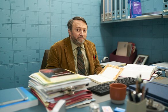 David Mitchell in Ludwig.