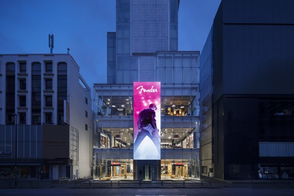 The Fender Flagship Tokyo is housed in the hip Harajuku district’s “Ice Cubes” building.