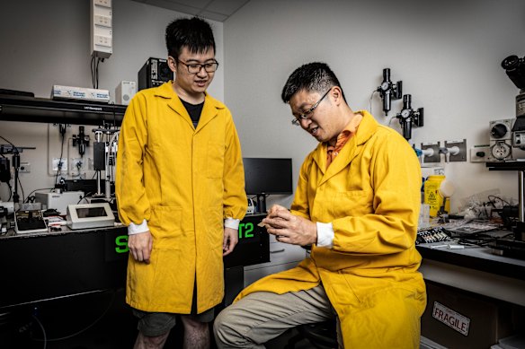 Charles Zhao with PhD supervisor Professor Arnold Ju (right) in 2023.