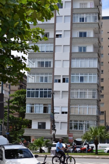 24 Bartolomeu de Gusmao Ave, Santos, undergoes structural inspections every year.