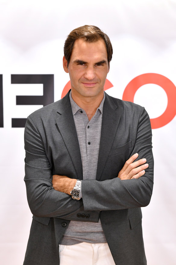 Roger Federer wears Uniqlo and Rolex.