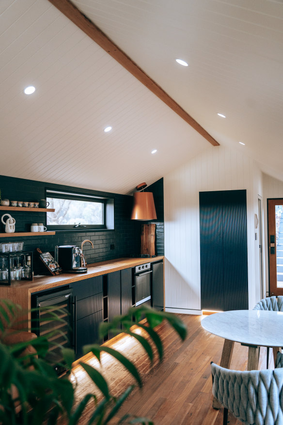 Bring dinner ingredients – there’s both an oven and gas stoves in the kitchenette. 
