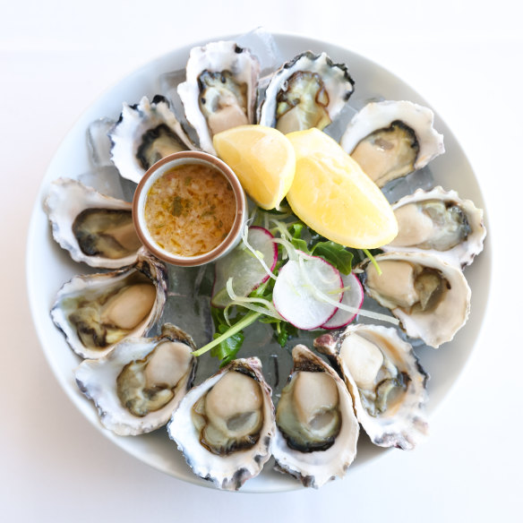 A dozen plump Sydney rock oysters to start.