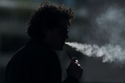 Vaping and youth Anxious teenagers turn to vaping as parents