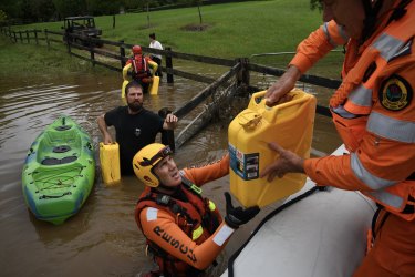 The SES delivered essential food items and fuel to Danny and Briana McLennon on Saturday.