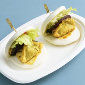 Momo burger.