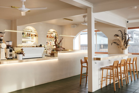 The cosy bar.