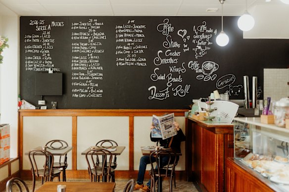 Bar Sport, Leichhardt.