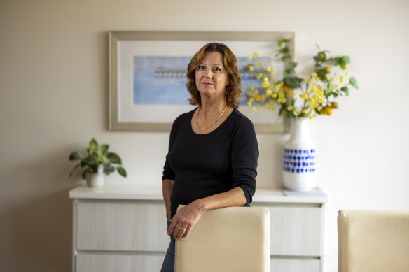 Glynis Tudor lost $9000 from a ‘hey’ mum scam text.