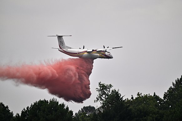 Waterbombing outside Bordeaux.