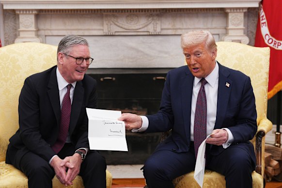 British Prime Minister Keir Starmer and President Donald Trump making their trade deal.