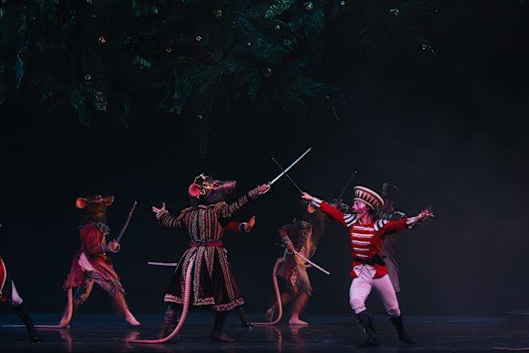 The battle beneath the Christmas tree impresses.