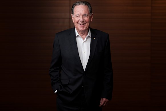 Graeme Samuel sat on both the ARL and AFL commissions.