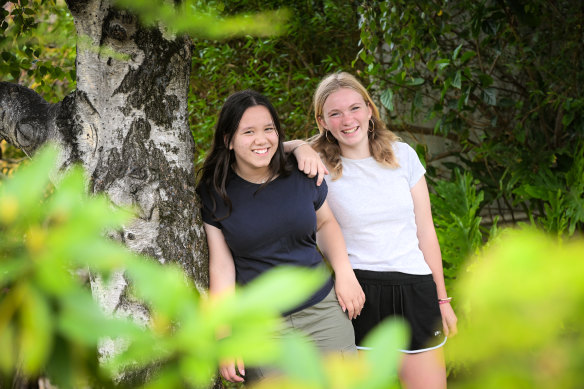 School students Hue Dwyer and Elsa Kuut share a similar sense of humour and a solid friendship. 