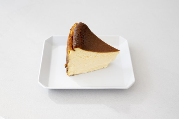 A sculptural slice of 15cenchi Basque cheesecake.