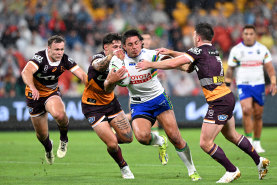 NRL round 7 LIVE: Panthers prevail against Tigers, Sea Eagles grind out Titans, Brisbane Broncos v Canberra Raiders