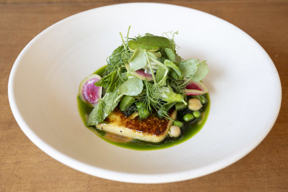 Halloumi and green peas salad.