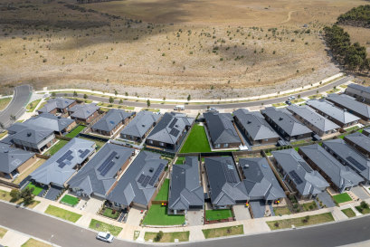 The edge of the Manor Lakes housing estate shows a stark lack of canopy cover common in swaths of Melbourne’s west.