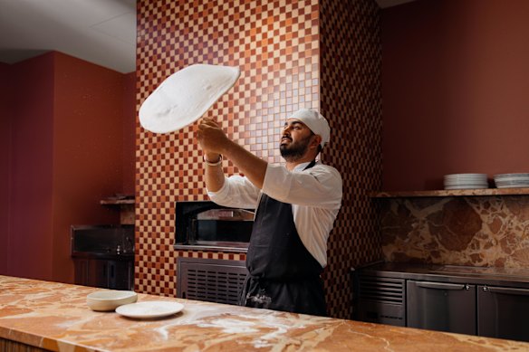 Pizza al horno de leña en Sociali.