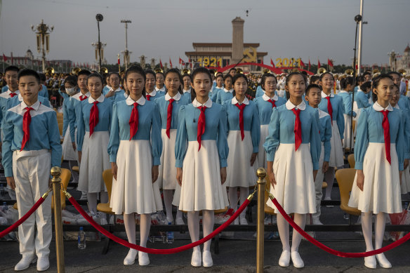 Chinese students sang patriotic songs to mark the centenary. 