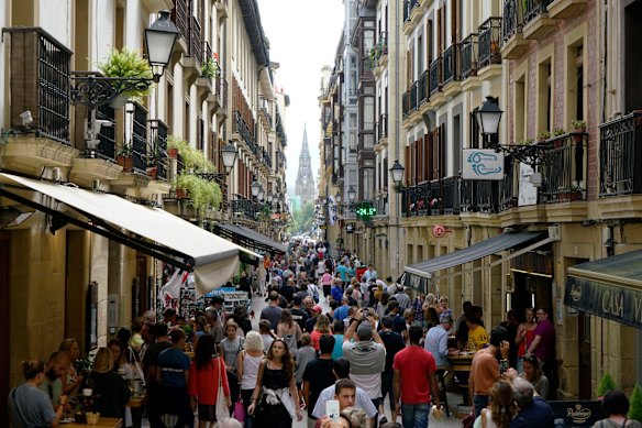 Tourists in San Sebastian flock to the same handful of places to eat.