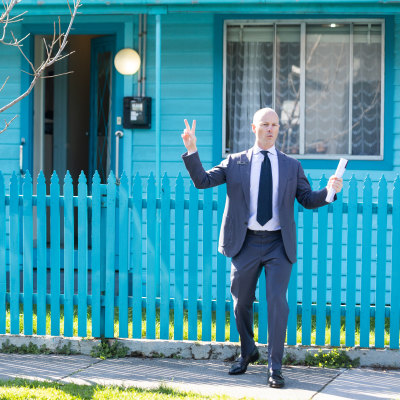 End of an era as Richmond’s ‘blue house’ sells for $1.68 million under the hammer
