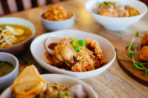 Fried chicken with kremes, a crunchy golden spiced flour.