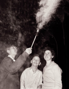 Bonfire night, Waverley, 24 May 1963