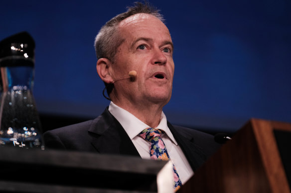 Government Services Minister Bill Shorten has raised questions about his Liberal predecessor’s conduct.