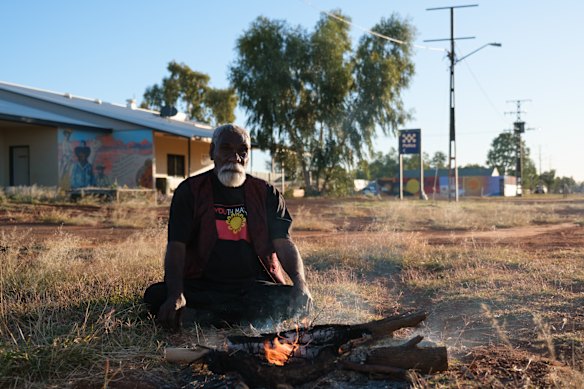 Ned Jampijinpa-Hargraves in 2.6 Seconds: Death in the Outback. 