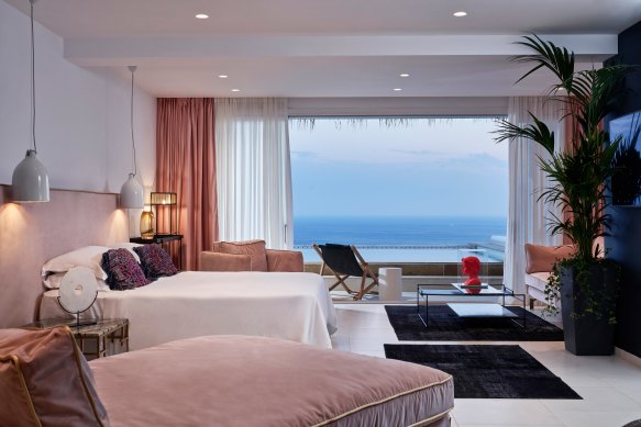 Room with a view – a villa in the Myconian Collection.