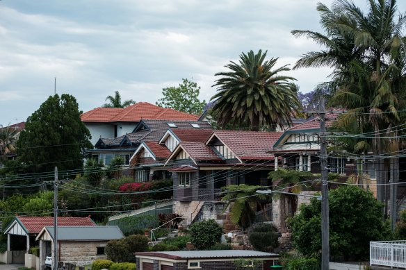Values in NSW hit a record high of $1.22 million in the June quarter.