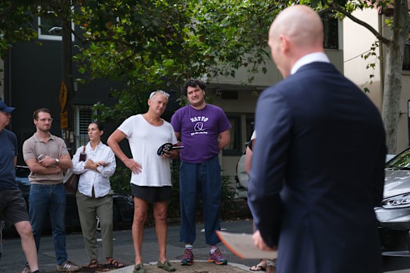 Saturdays can be busy in real estate, but a vendor advocate can offer an extra pair of hands.