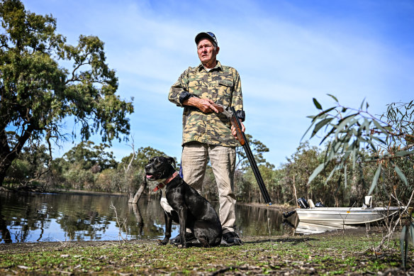 Duck hunter Barry Jane with dog Billy at Wooroonook Lakes.