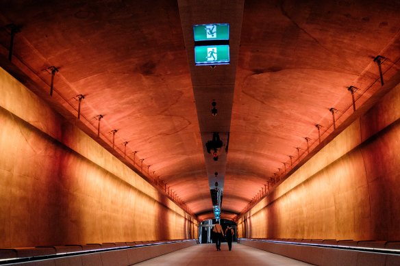 Muru Giligu - meaning “Path of Light” - in the Martin Place Metro. 