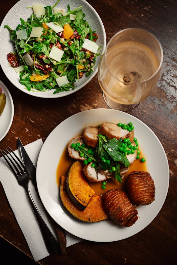 Sunday roast with hasselbacks.