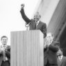 Mandela slipped away from his itinerary, which included an appearance at the Sydney Opera House, to meet Indigenous representatives.