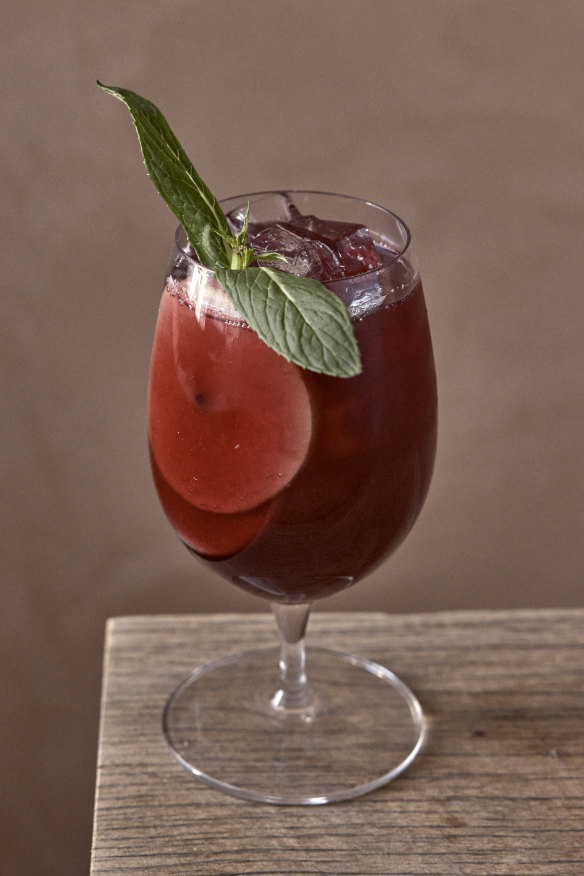 Red sangria “tinto de verano”.