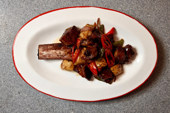 Triple cooked Wagyu short rib with crispy potato, red kampot pepper and manuka honey.