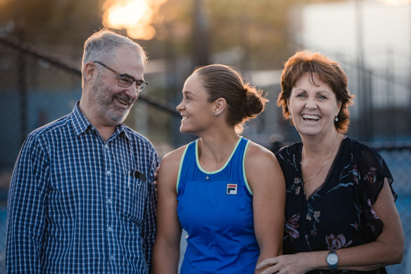 Ashleigh Barty with her parents Robert and Josie.