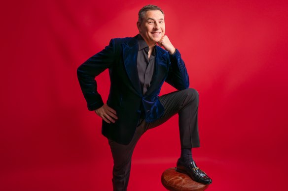 British comedian David Walliams will tour Australia in September and October, performing 10 shows for adults and five for children and families. 